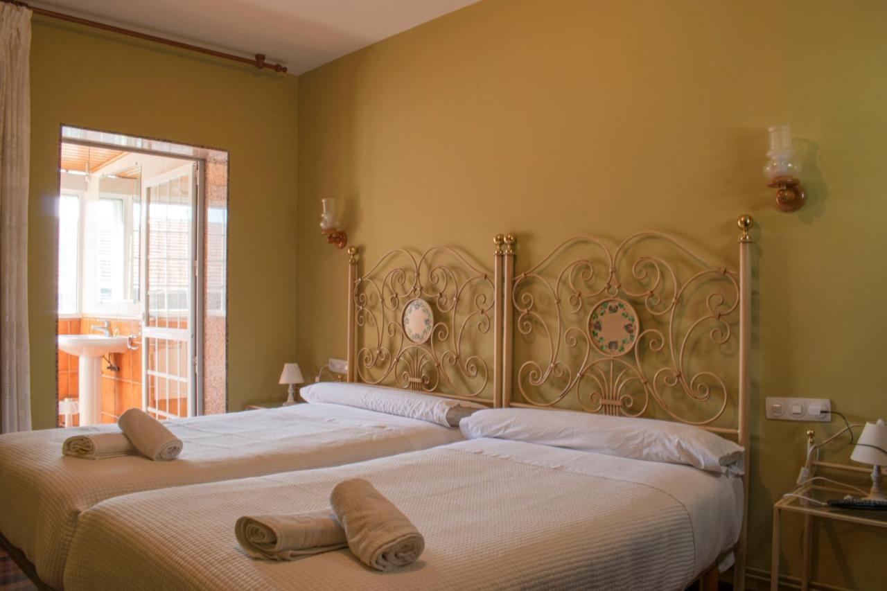 Hostal Galicia Monforte De Lemos Exterior photo