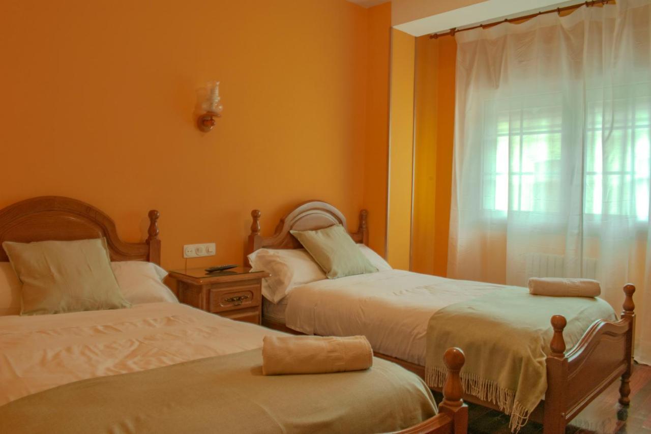 Hostal Galicia Monforte De Lemos Exterior photo